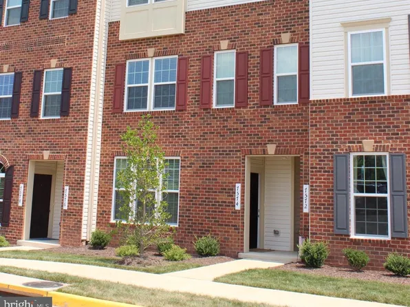 7574 Brunson Cir, Gainesville, VA 20155