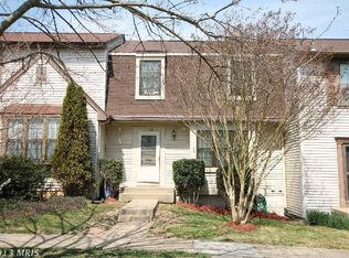 32 Haxall Ct, Sterling, VA 20165