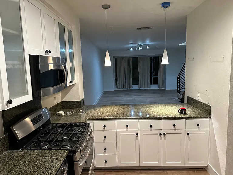 6466 Hollis St #346 — Photo 2