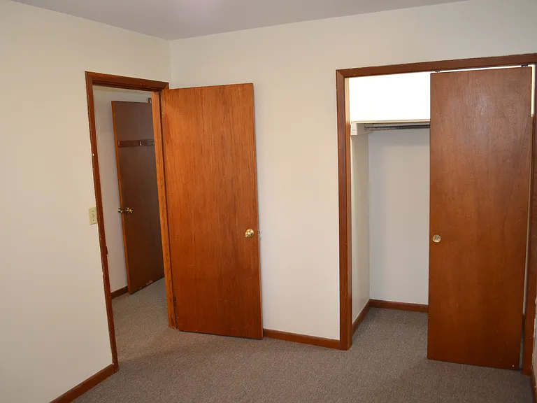 6300 Ervin Rd — Photo 12