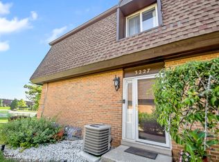 3227 Chestnut Dr, Flossmoor, IL 60422