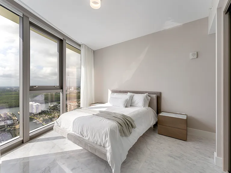 15701 Collins Ave #3901 — Photo 27