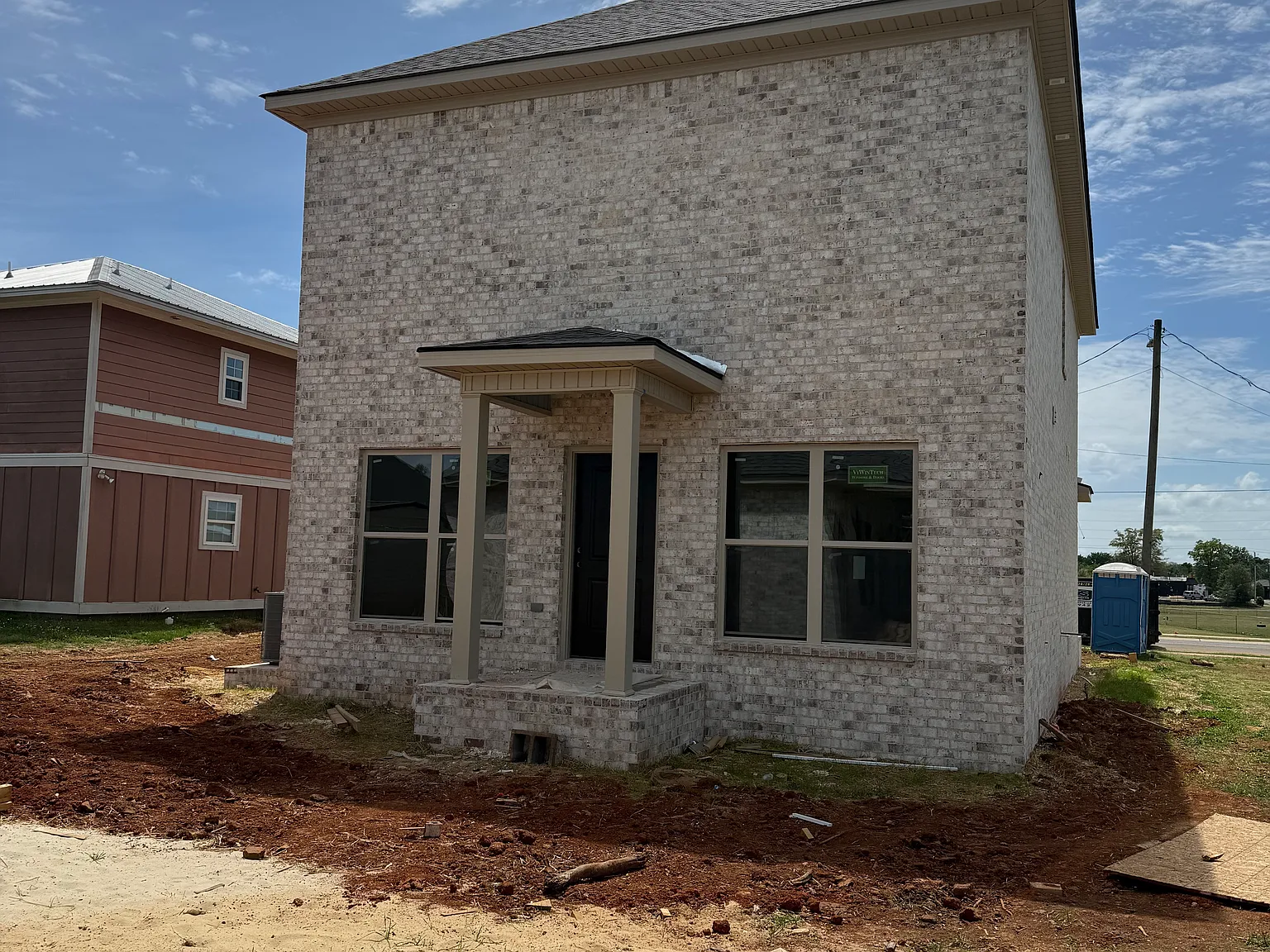4 bed, 4.5 bath, 2080 sqft, $3,000 — Photo 3