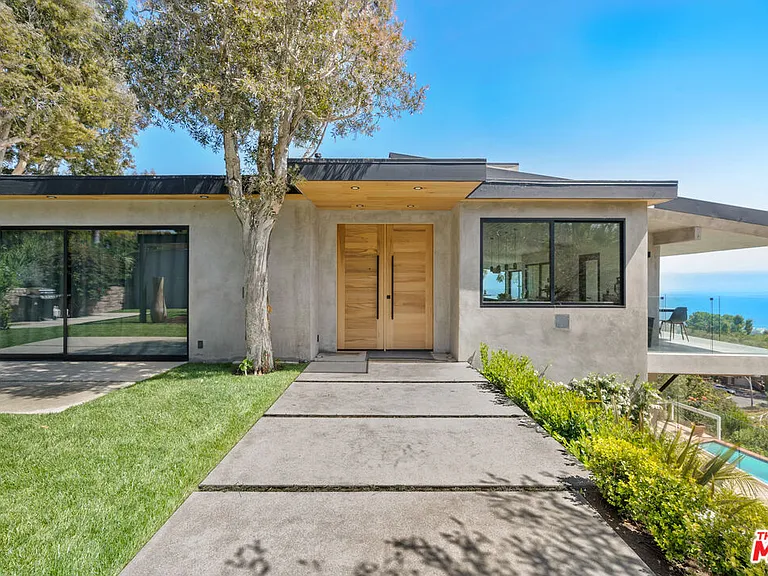 23812 Malibu Crest Dr — Photo 2