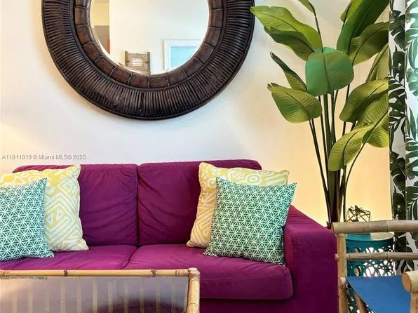 335 Ocean Dr APT 114, Miami Beach, FL 33139