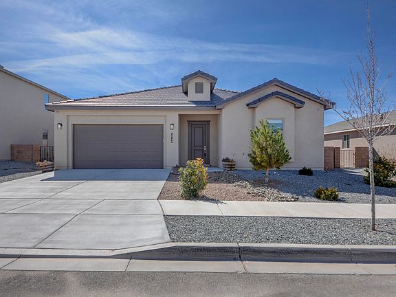 4th image of 2744 Camino Plata Loop NE