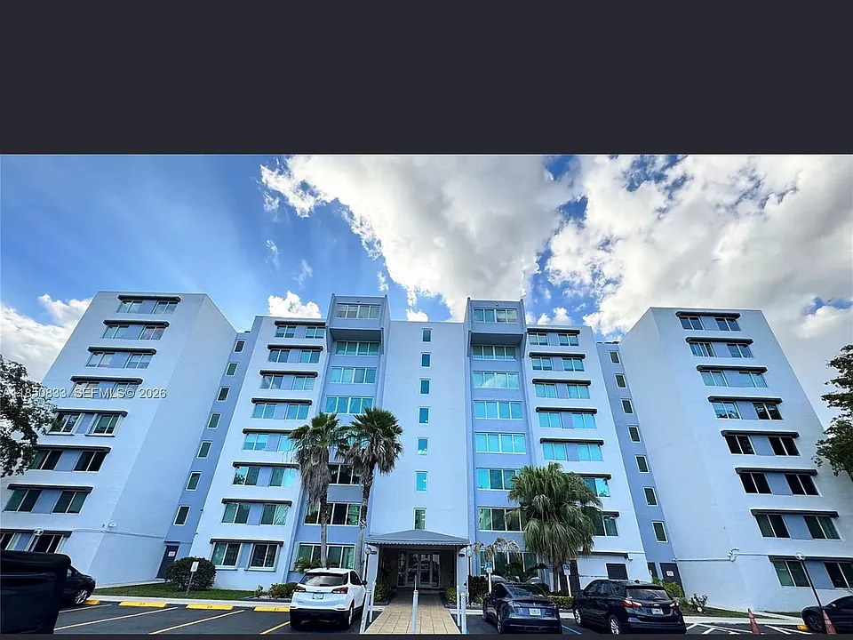 9125 SW 77th Ave #103