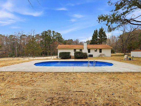 2nd image of 5016 Kyle Dr