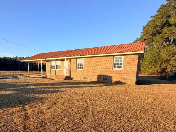 8147 Swamp Fox Highway E, Tabor City, NC 28463