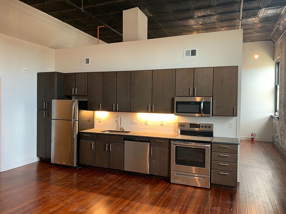 1st image of 818 Monmouth St #309