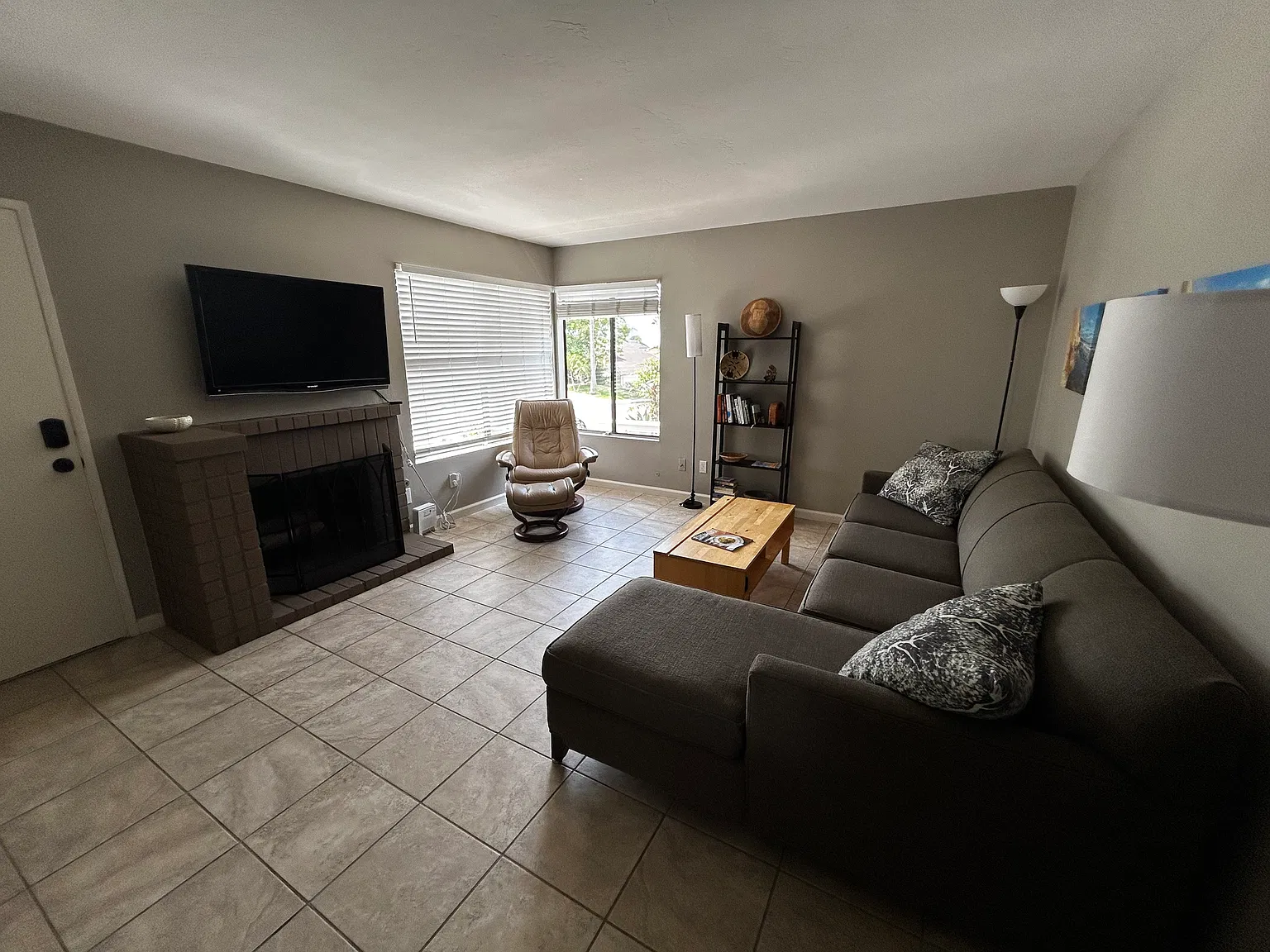 968 Sandcastle Drive — Photo 4