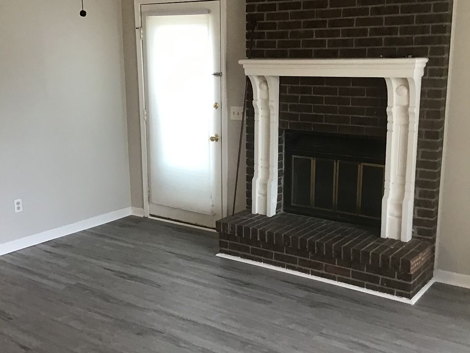 1st image of 419 Chapelwood Dr