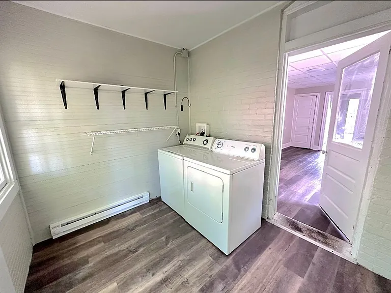 143 Stevens Ave — Photo 3