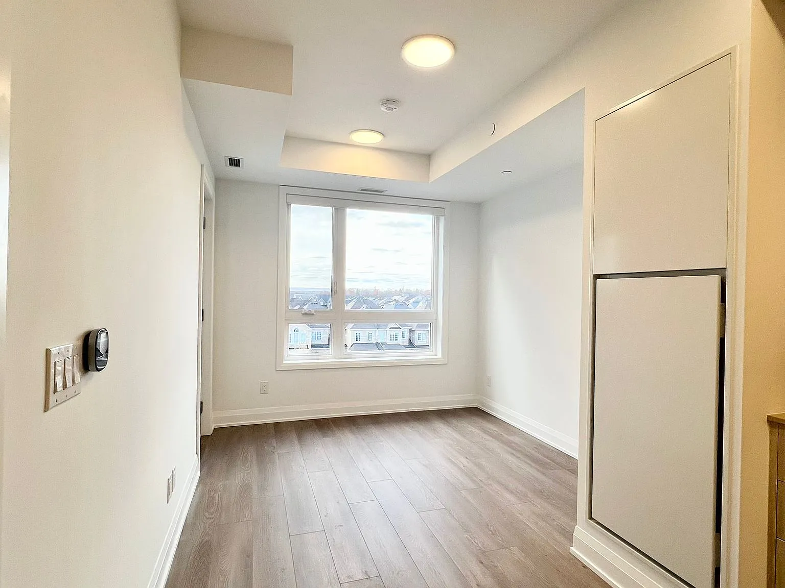 1 bed, $2,100 — Photo 3