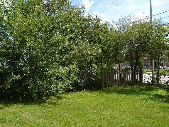 5th image of 4231 Greenbrier Ln