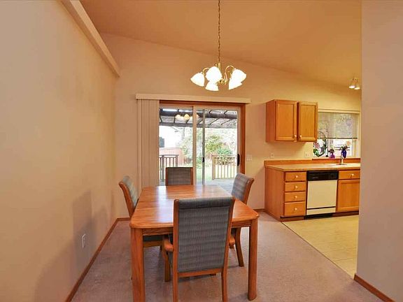 4th image of 214 S Harbor Park Ct