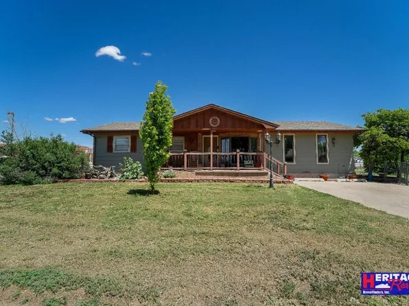 306 2nd St, Lakin, KS 67860