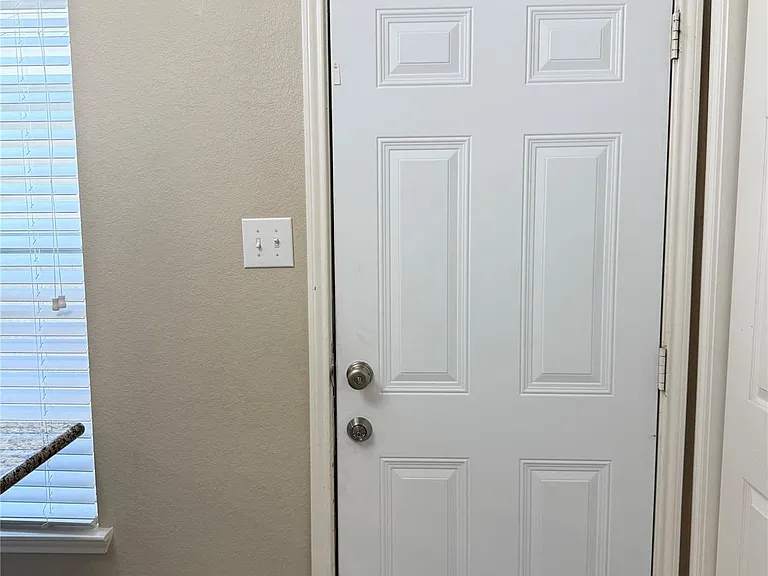11930 Jelicoe Dr — Photo 25