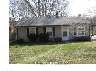 15 Lorraine Rd, Groton, CT 06340