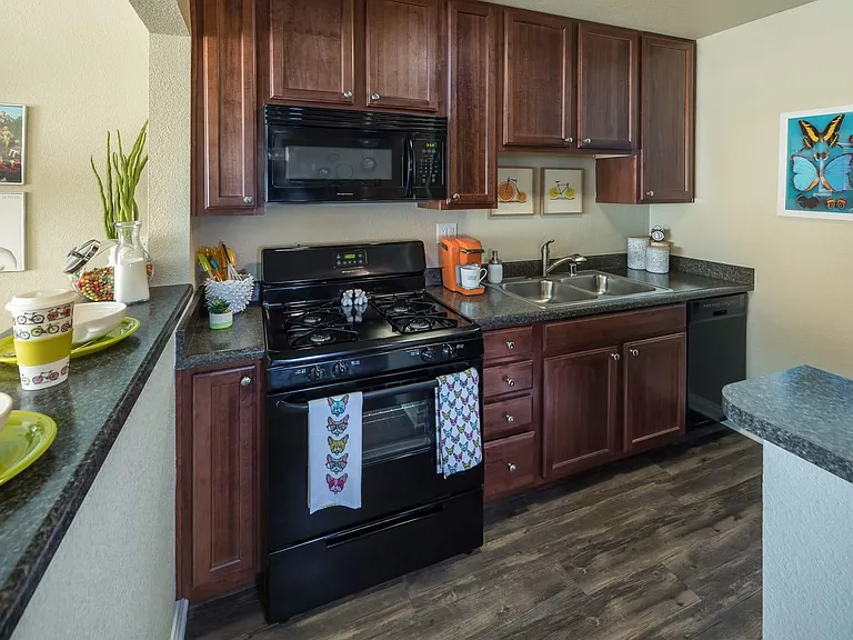UCA Apartments — Photo 12