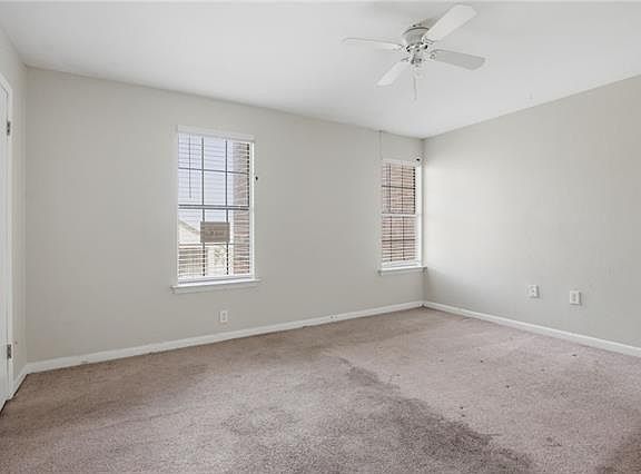 4th image of 1005 Chimney Wood Ln
