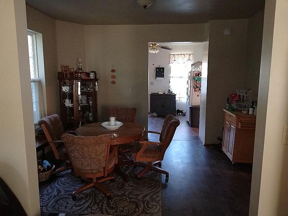 2nd image of 523 Delta Ave