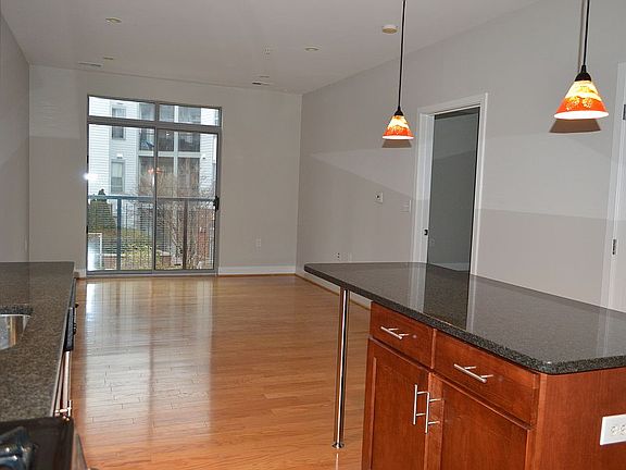 4th image of 1800 Wilson Blvd #203