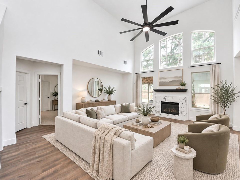 1st image of 3415 La Fleur Ln