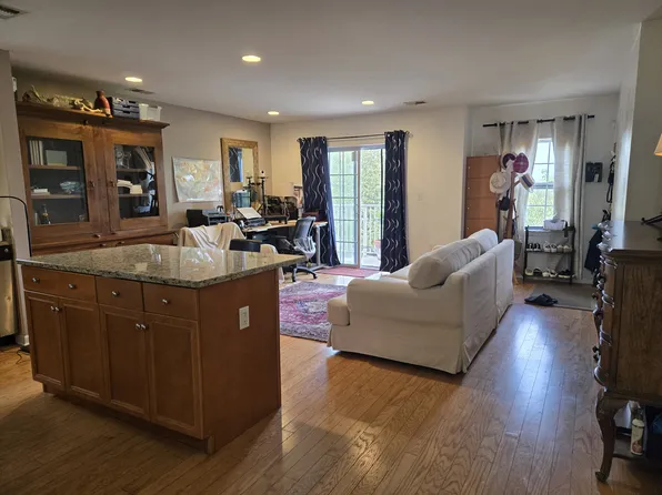 122-22 Powell Cove Boulevard image 3 of 10