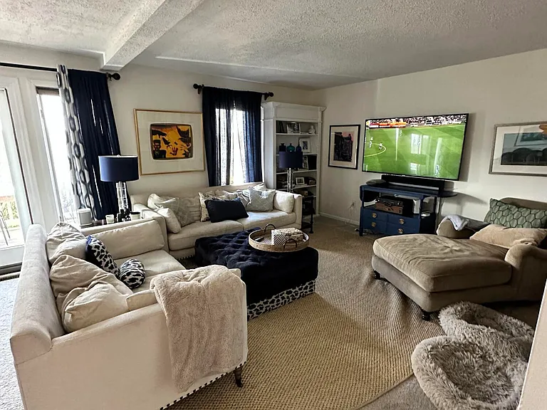 57 Bridgewaters Dr #7 — Photo 10