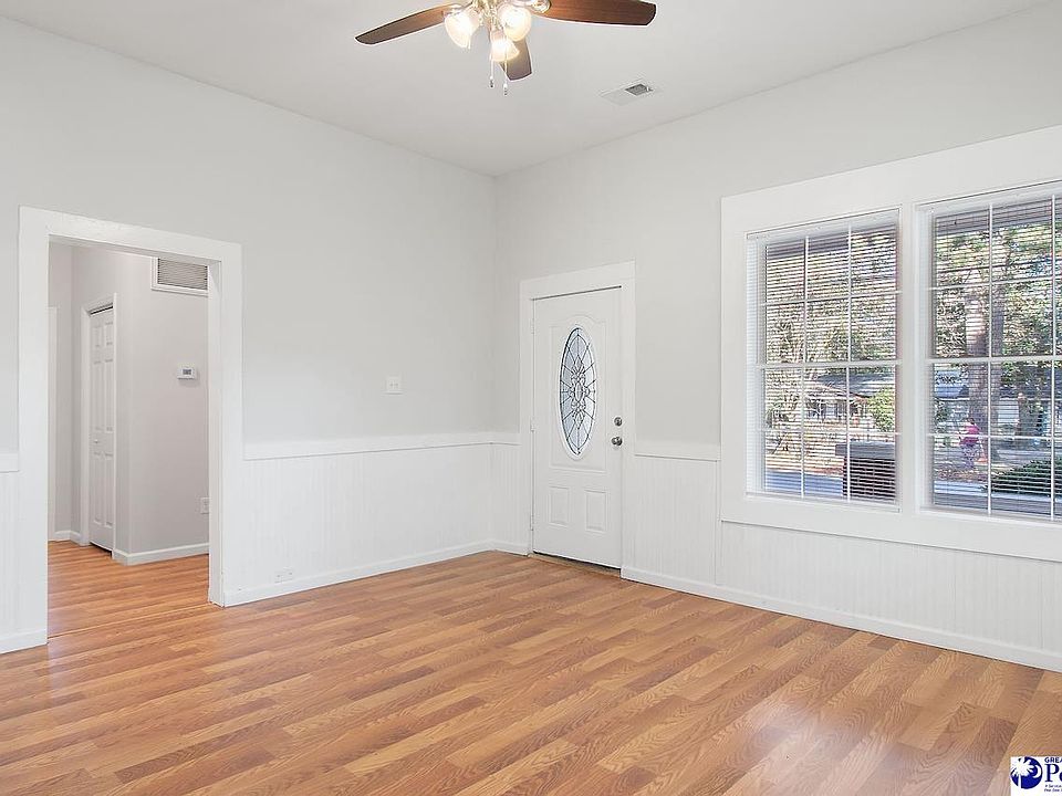 318 Dixon St Mullins, SC Zillow