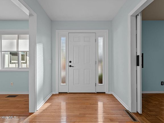5th image of 1425 Monticello Drive