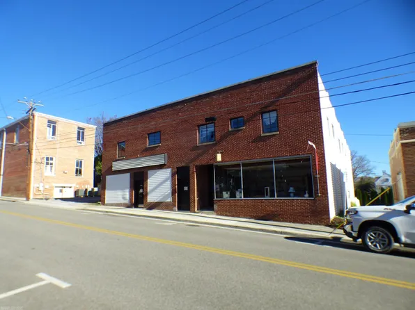 140 S 1st St, Wytheville, VA 24382