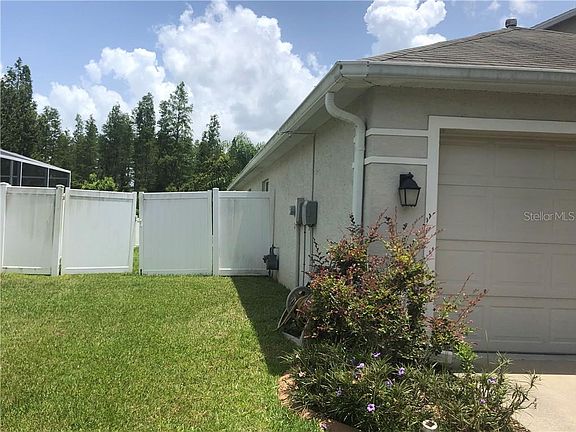 3rd image of 31138 Harthorn Ct