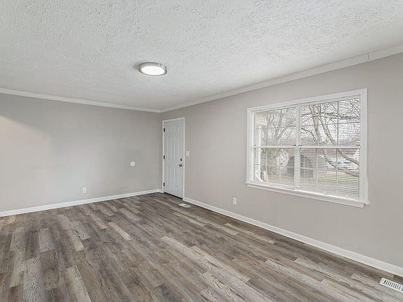 5th image of 2407 Webster Ct
