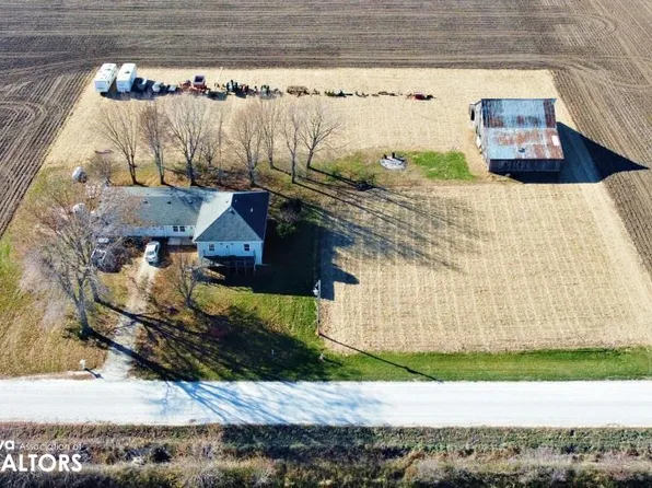 15293 55th Ave, Burlington, IA 52601