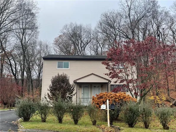 41 Knollwood Drive, Bethel, CT 06801