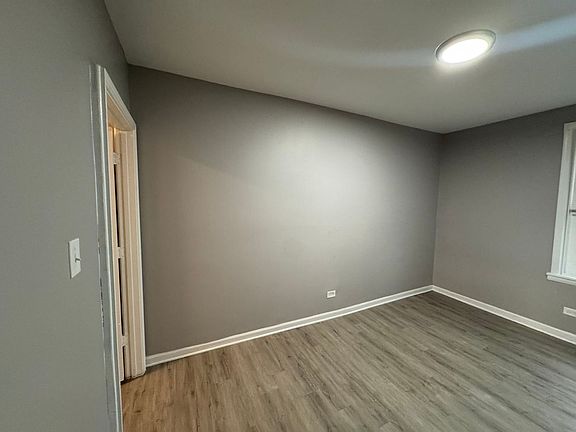 4th image of 1115 E 81st St #1123-1E