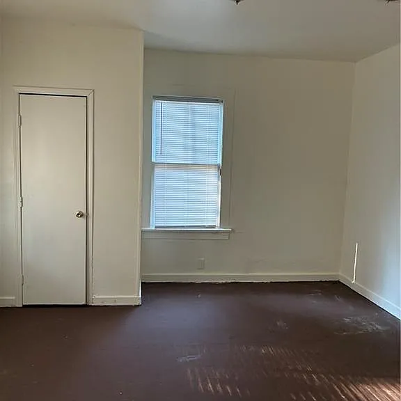 266 Burton Ave — Photo 2