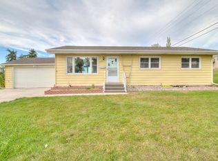 2906 Tomahawk Dr, Rapid City, SD 57702