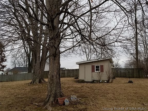 4th image of 1005 Hayes Avenue