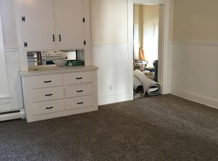 9 Hill St, Laconia, NH 03246