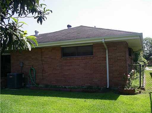 4th image of 3808 Napoli Dr
