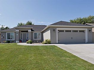 8875 W Metaline Ave, Kennewick, WA 99336