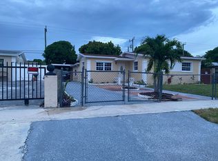 211 NE 28th Ct, Boynton Beach, FL 33435