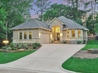 220 Blue Hill Dr, Montgomery, TX 77356