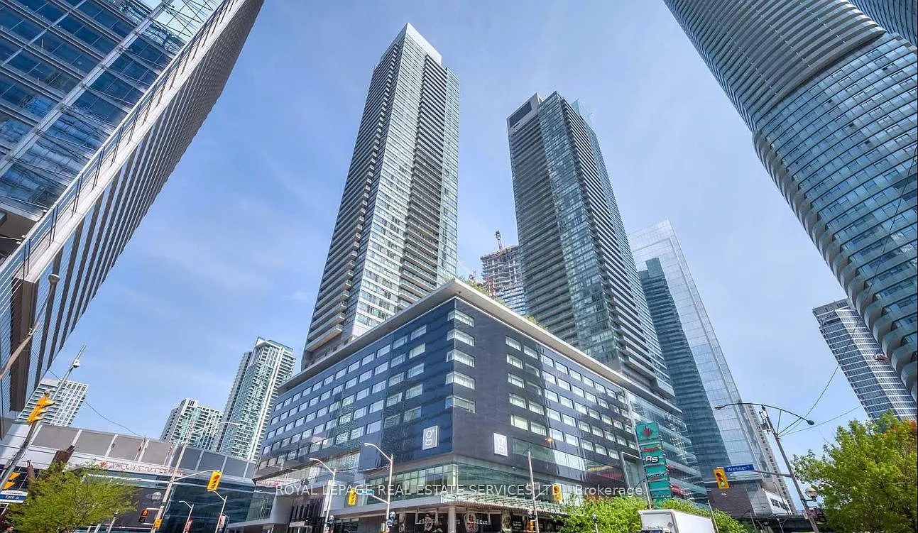 2 bed, $3,350 — Photo 1