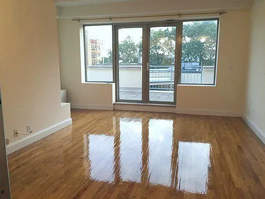 Rented by Axxess Realty Group | media 8