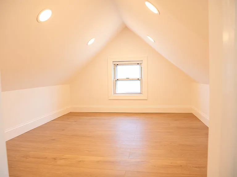 46 Garden Pl #2 — Photo 8