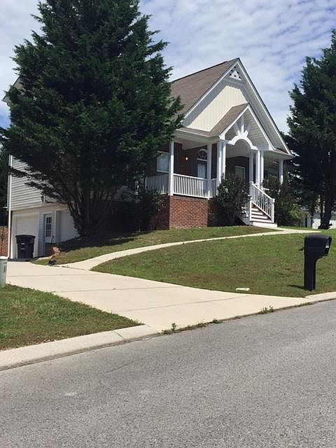 2nd image of 6989 Glen Cove Rd